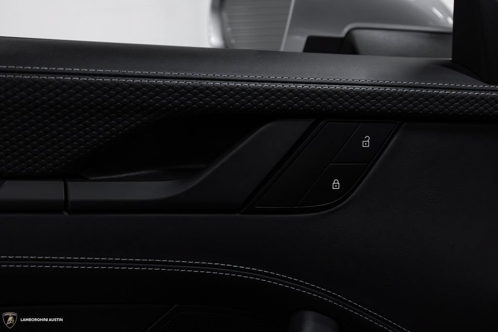 Used 2022 Porsche 911 GT3 RWD image 17
