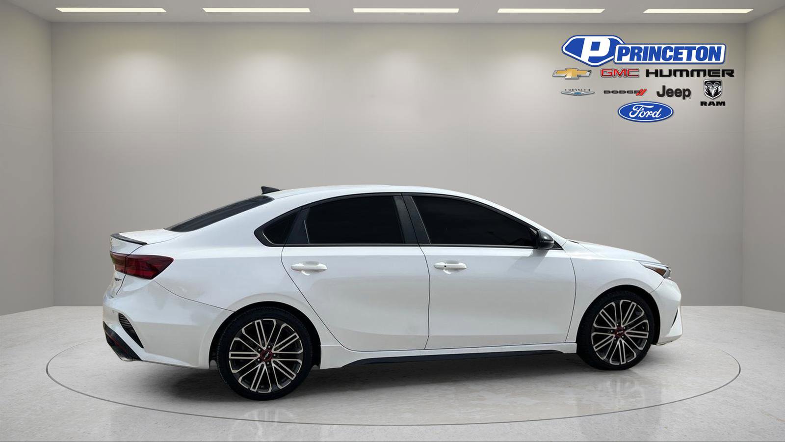 Used 2023 Kia Forte GT w/ GT2 Package image 8