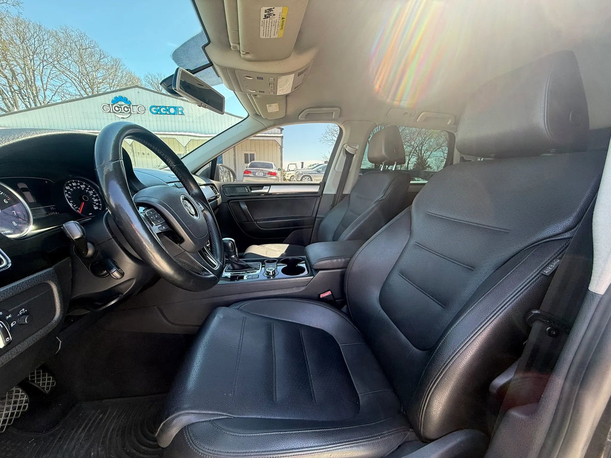 Used 2013 Volkswagen Touareg Sport AWD/4WD image 9