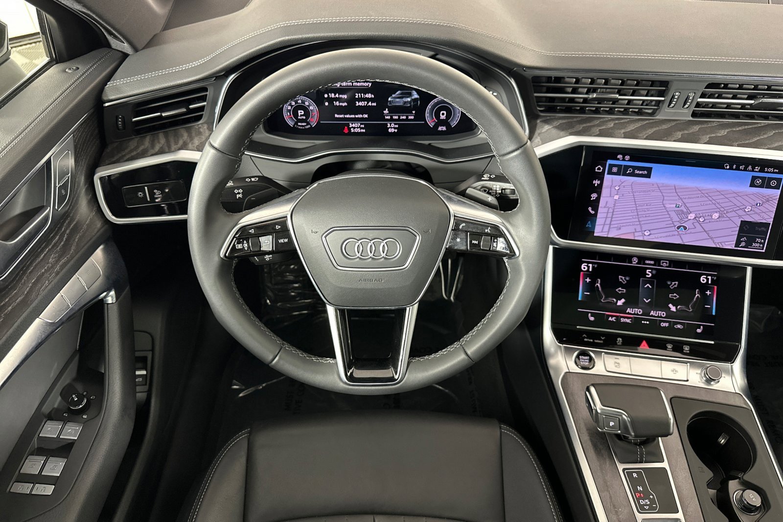 Used 2025 Audi A6 3.0T Premium image 13