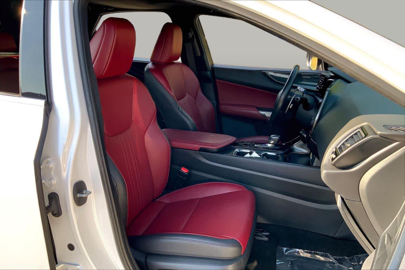Used 2023 Lexus NX 250 FWD image 9