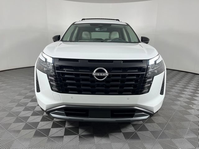 New 2026 Nissan Pathfinder SL w/ SL Premium Package FWD image 5