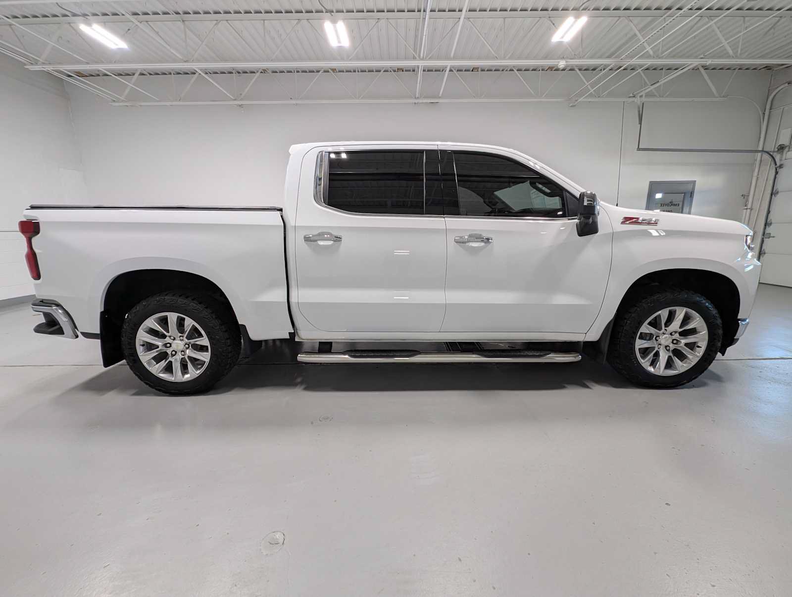 Certified 2021 Chevrolet Silverado 1500 LTZ w/ Z71 Off-Road Package AWD/4WD image 7
