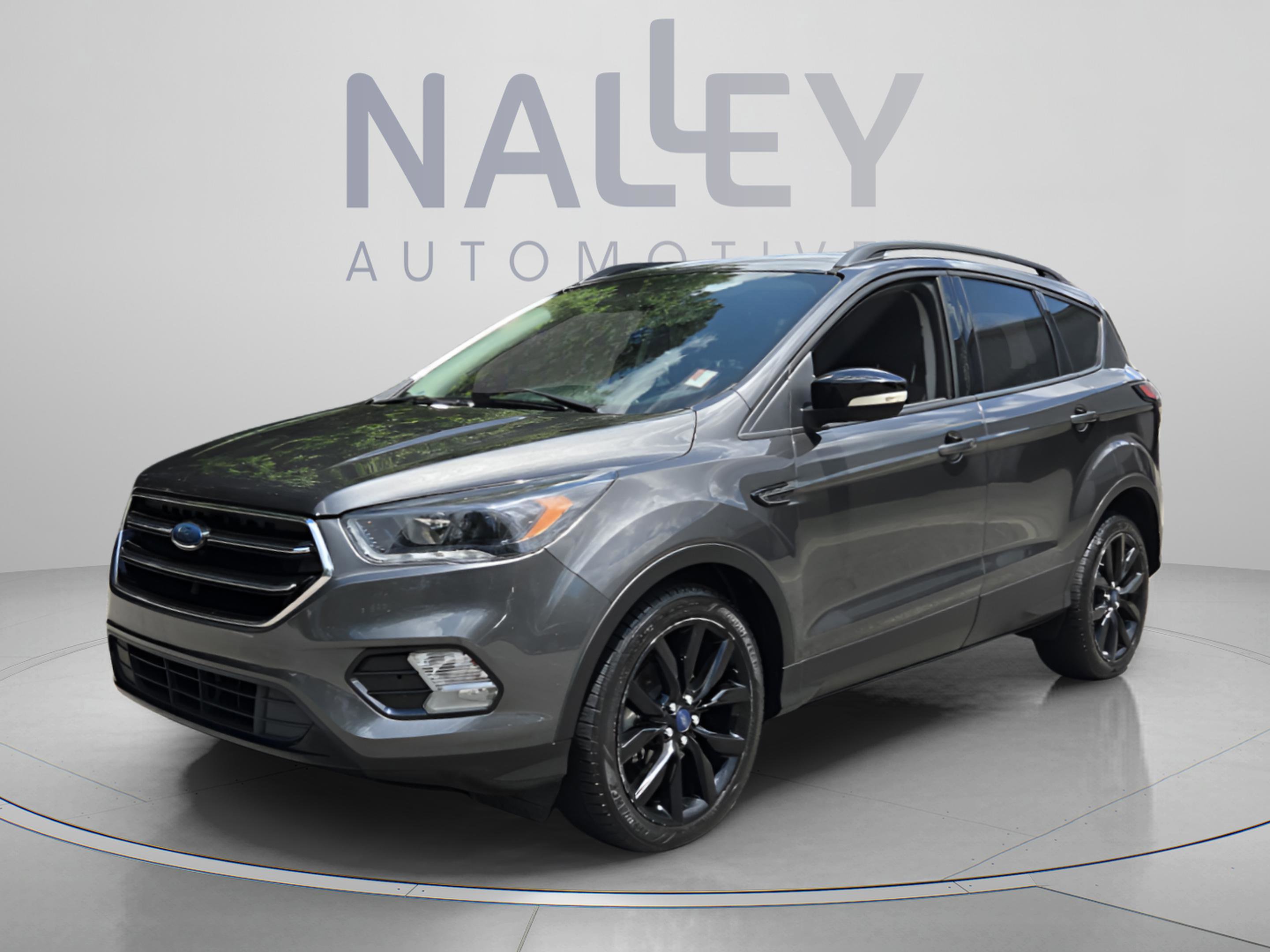 Used 2017 Ford Escape Titanium FWD image 1