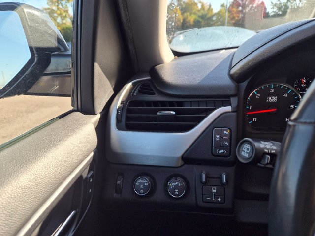 Used 2017 GMC Yukon SLT w/ HD Trailering Package AWD/4WD image 20