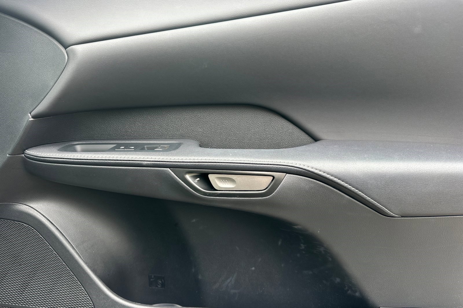 Certified 2023 Lexus RX 350h w/ Cold Area Package image 22