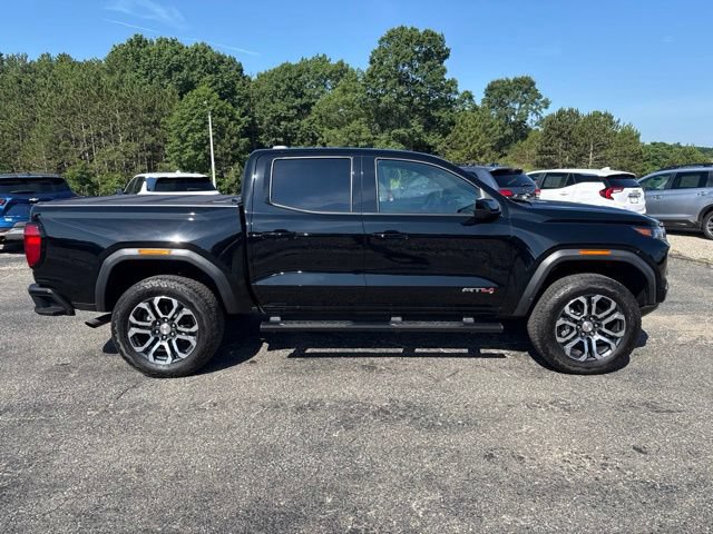 Used 2024 GMC Canyon AT4 w/ AT4 Premium Package AWD/4WD image 4