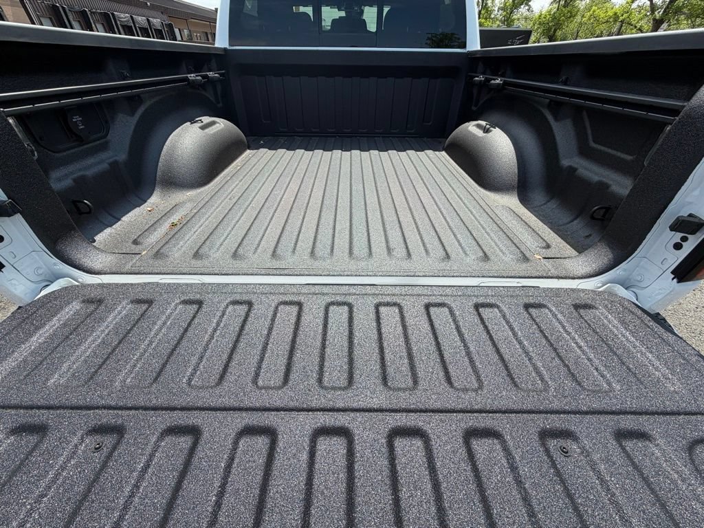 New 2026 RAM 1500 Big Horn AWD/4WD image 9
