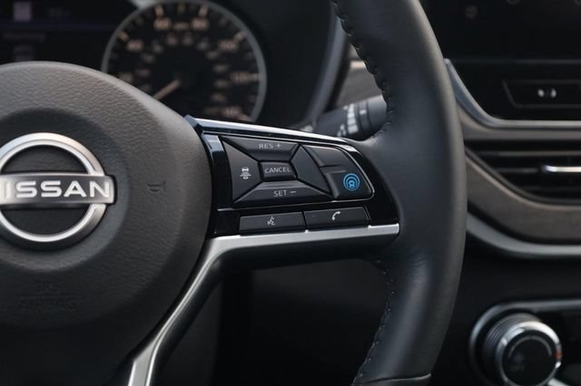 Certified 2023 Nissan Altima 2.5 SV w/ SV Premium Package AWD/4WD image 9