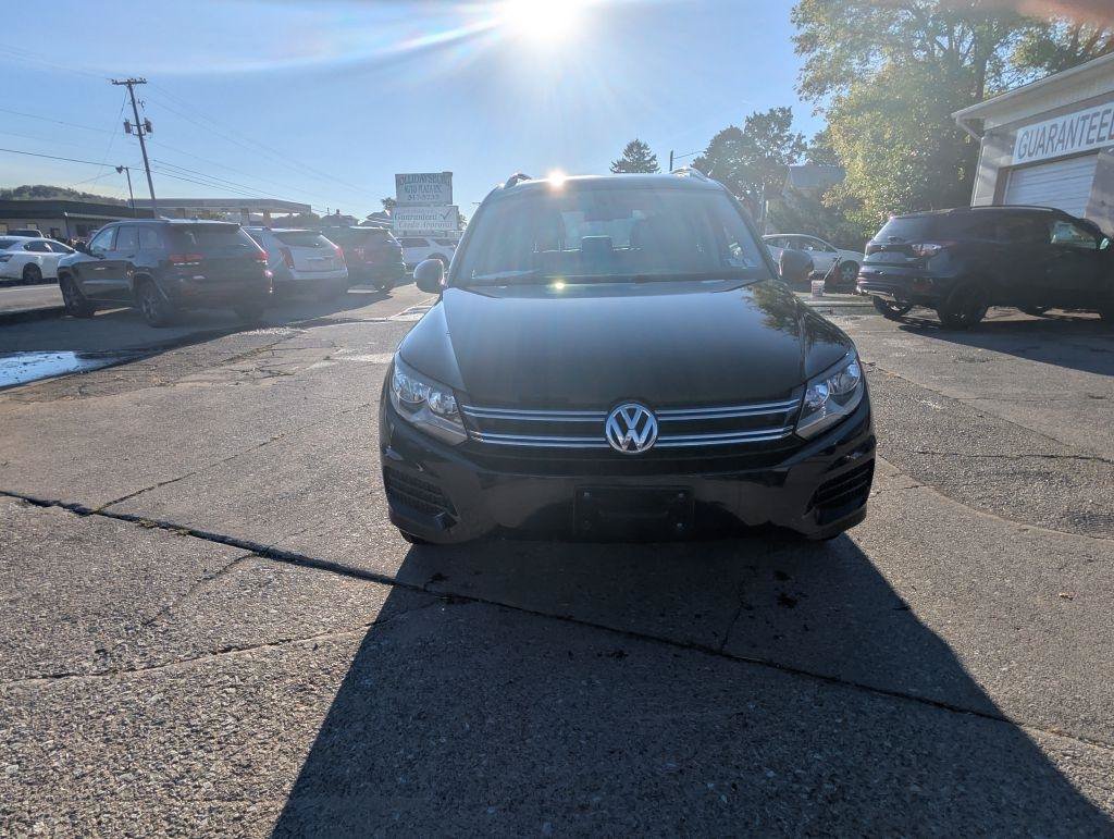 Used 2017 Volkswagen Tiguan Wolfsburg Edition AWD/4WD image 3
