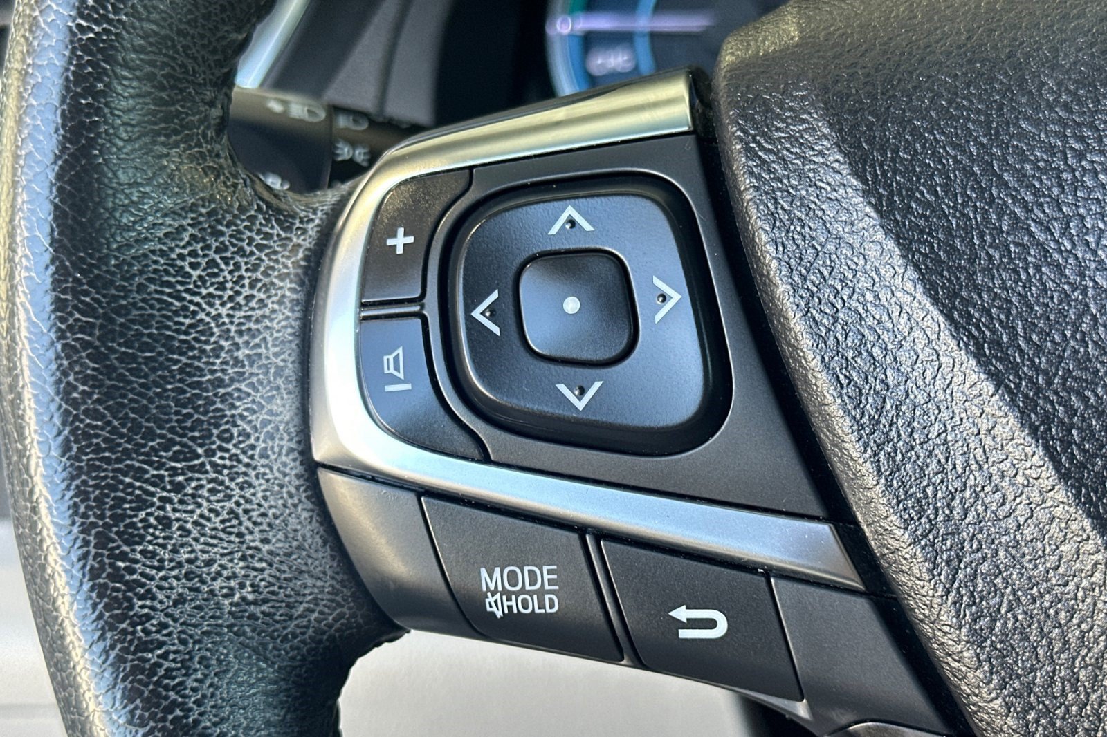 Used 2017 Toyota Camry XLE w/ Moonroof Package FWD image 28