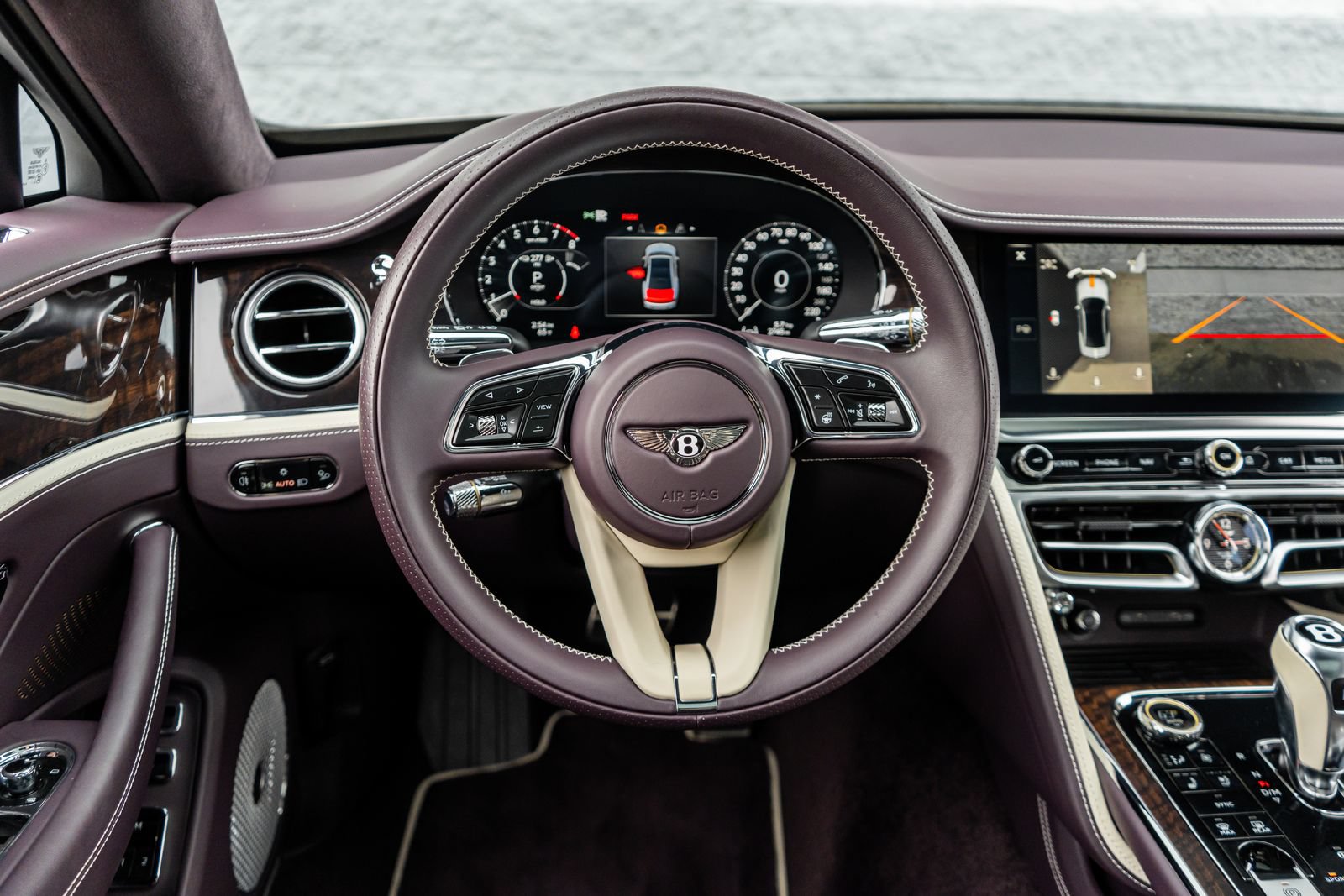 Certified 2025 Bentley Flying Spur Plug-In Hybrid AWD/4WD image 32
