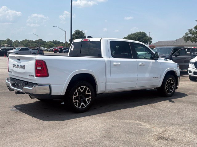 Used 2025 RAM 1500 Laramie AWD/4WD image 8
