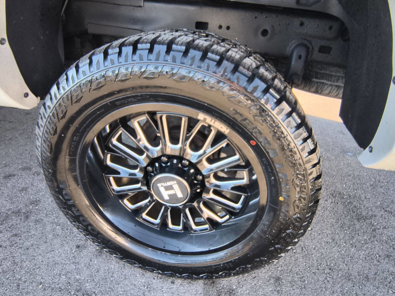 Used 2018 RAM 2500 Tradesman w/ Protection Group image 10