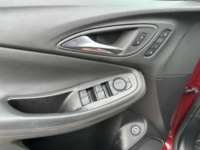 Used 2023 Buick Encore GX Essence w/ Experience Buick Package FWD image 17