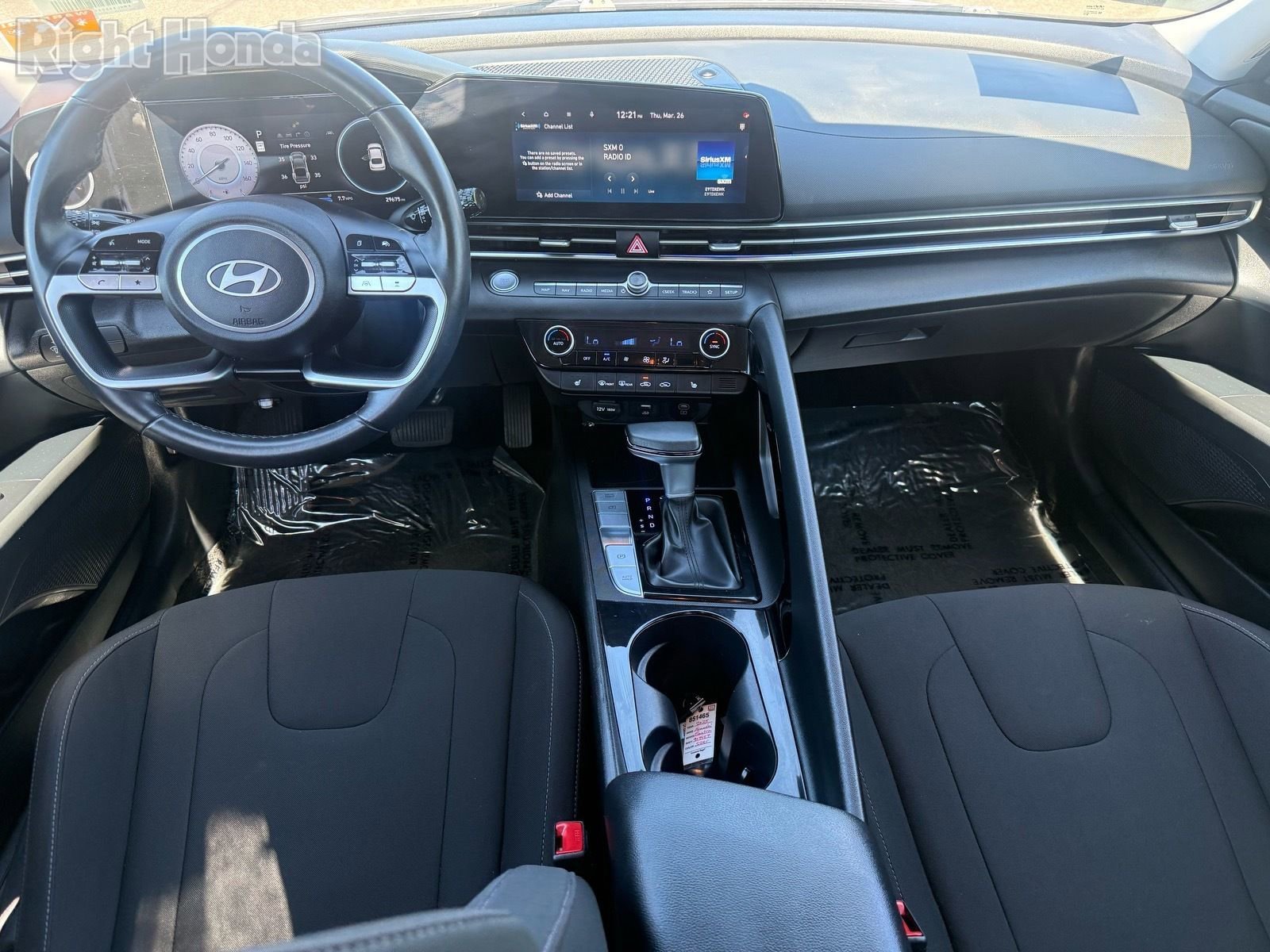 Used 2025 Hyundai Elantra SEL image 28