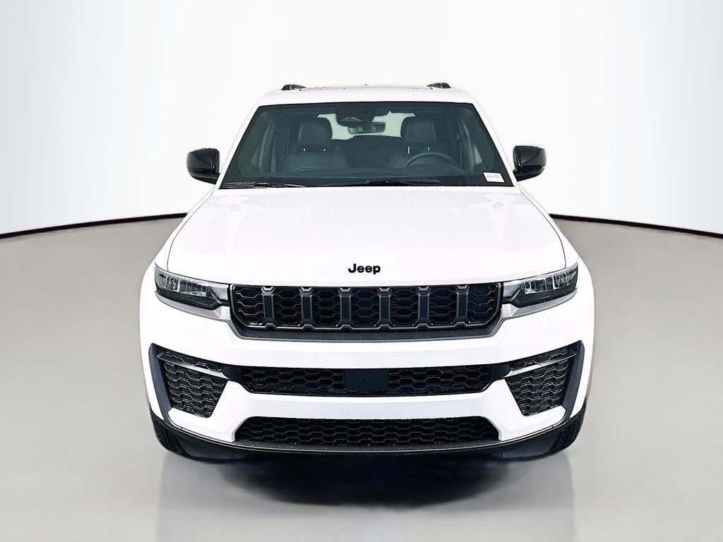 New 2026 Jeep Grand Cherokee Altitude video 2