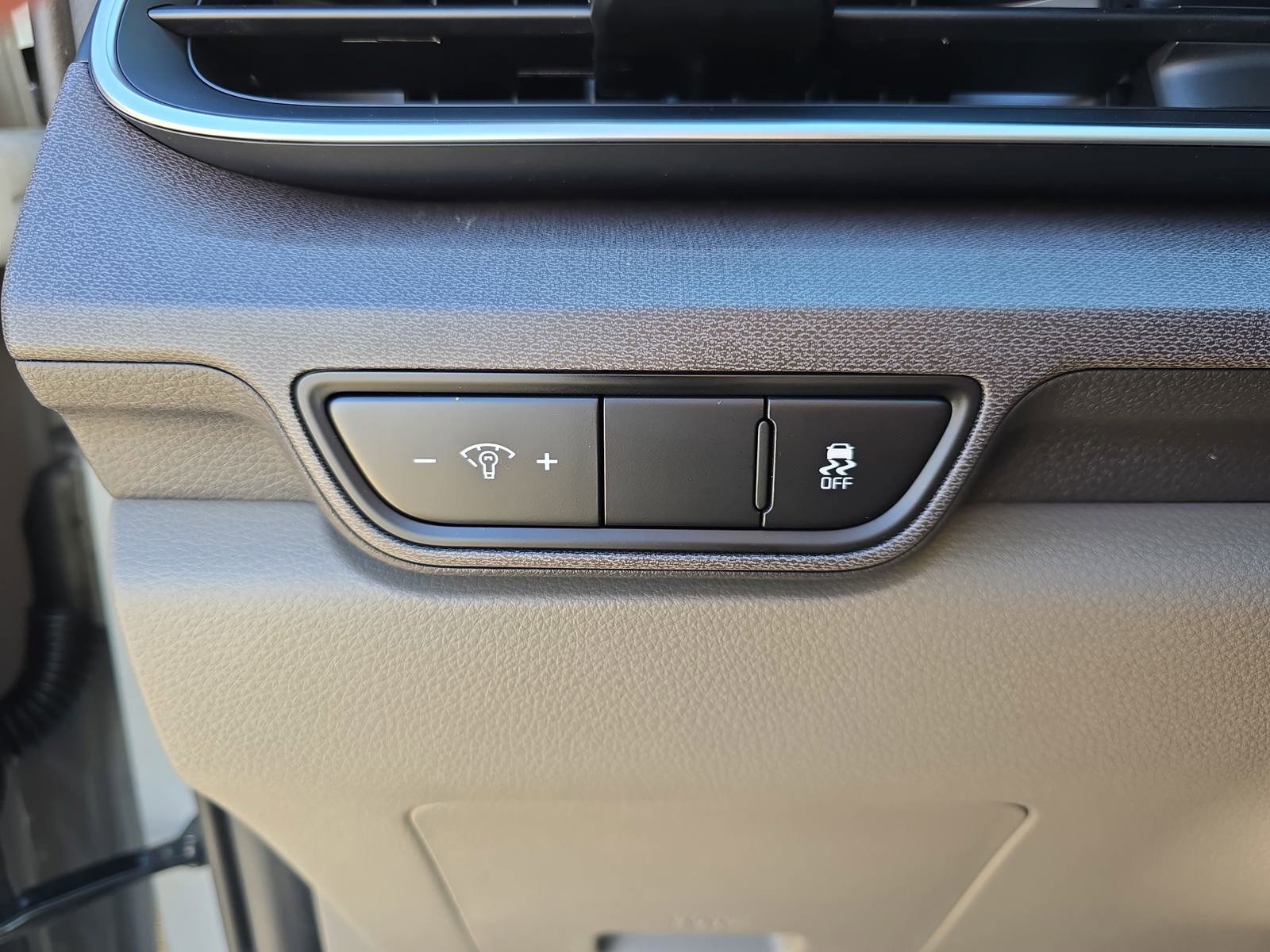 New 2026 Kia Carnival EX image 28