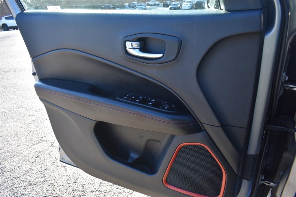 Used 2017 Jeep Compass Trailhawk w/ Leather Interior Group image 35