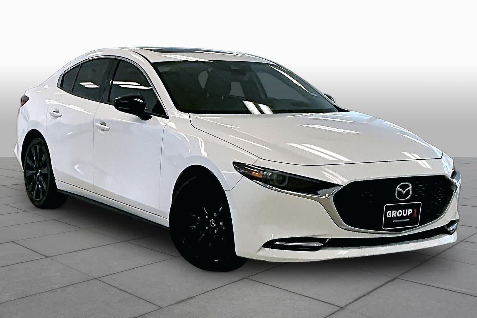 Used 2022 MAZDA MAZDA3 s AWD/4WD image 2