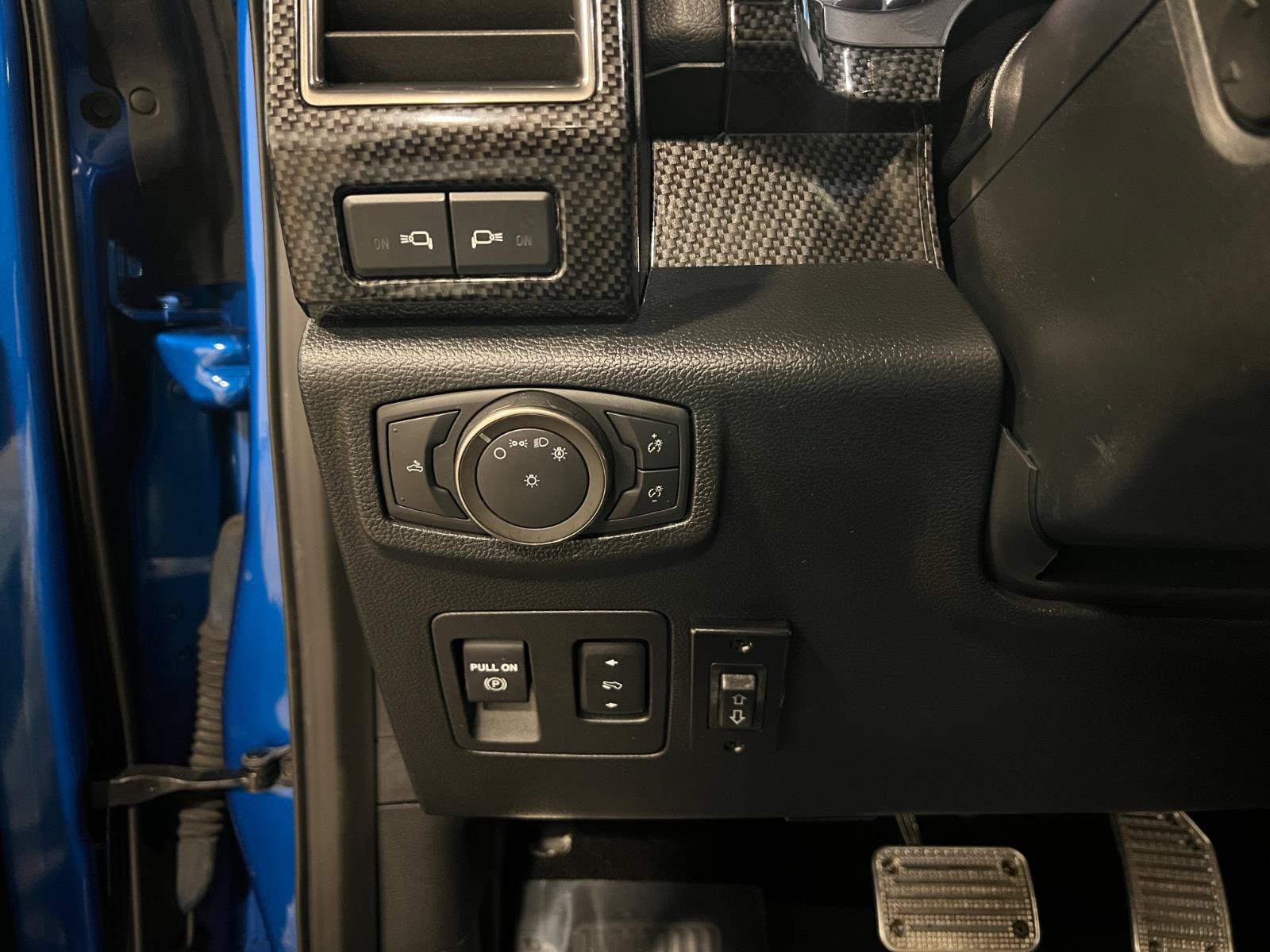 Used 2020 Ford F150 Raptor w/ Equipment Group 802A Luxury AWD/4WD image 15