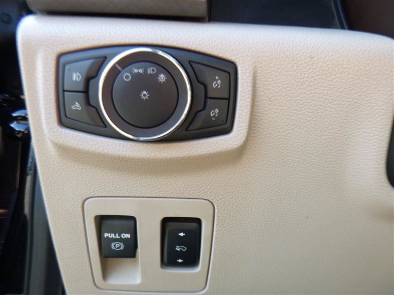 Used 2019 Ford F150 Limited AWD/4WD image 18