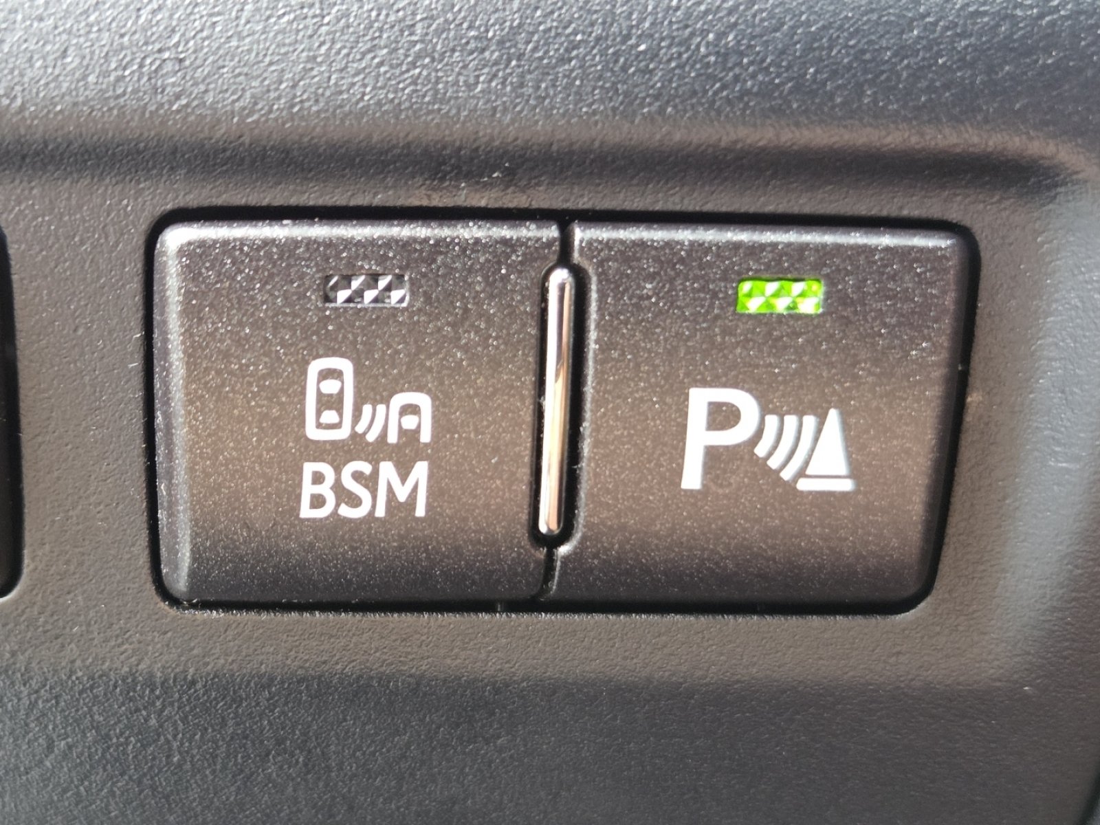 Used 2015 Lexus LS 460 AWD w/ Comfort Package image 9