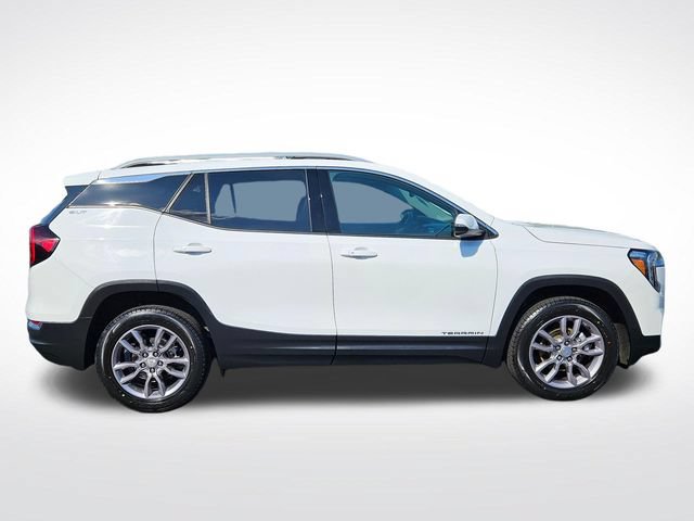 Used 2024 GMC Terrain SLT AWD/4WD image 7