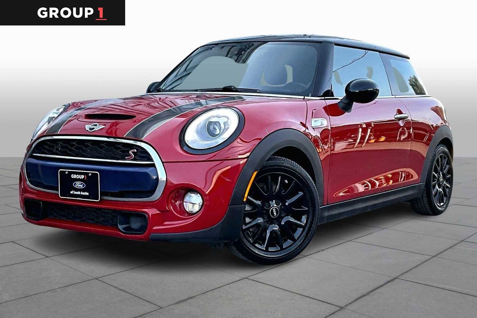 Used 2017 MINI Cooper S image 1