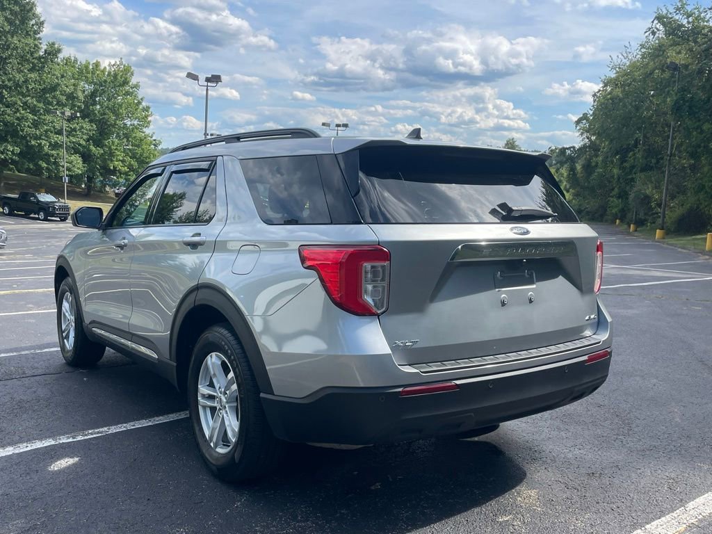 Used 2022 Ford Explorer XLT image 5