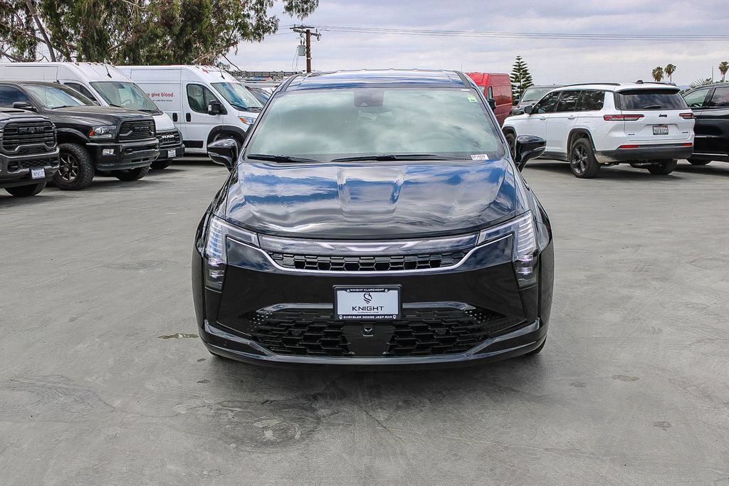 New 2027 Chrysler Pacifica Select FWD image 3