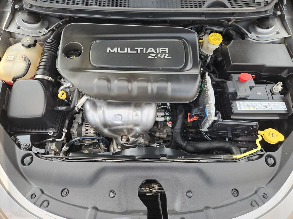 Used 2016 Dodge Dart SXT w/ Rallye Appearance Group FWD image 29