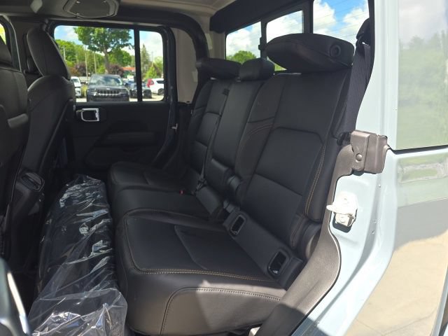 New 2026 Jeep Gladiator Sport AWD/4WD image 25