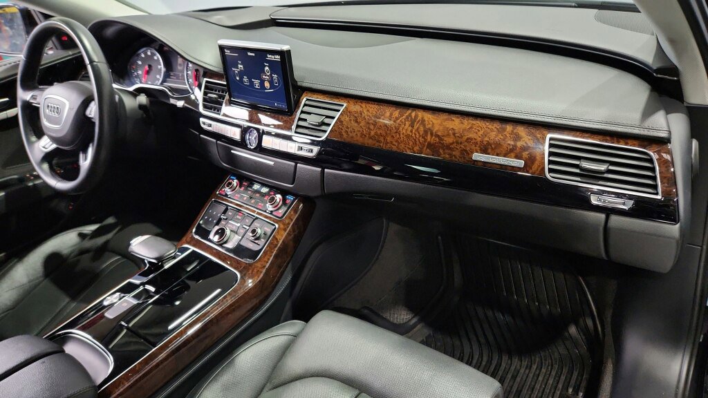 Used 2015 Audi A8 L 3.0T w/ Premium Package image 18