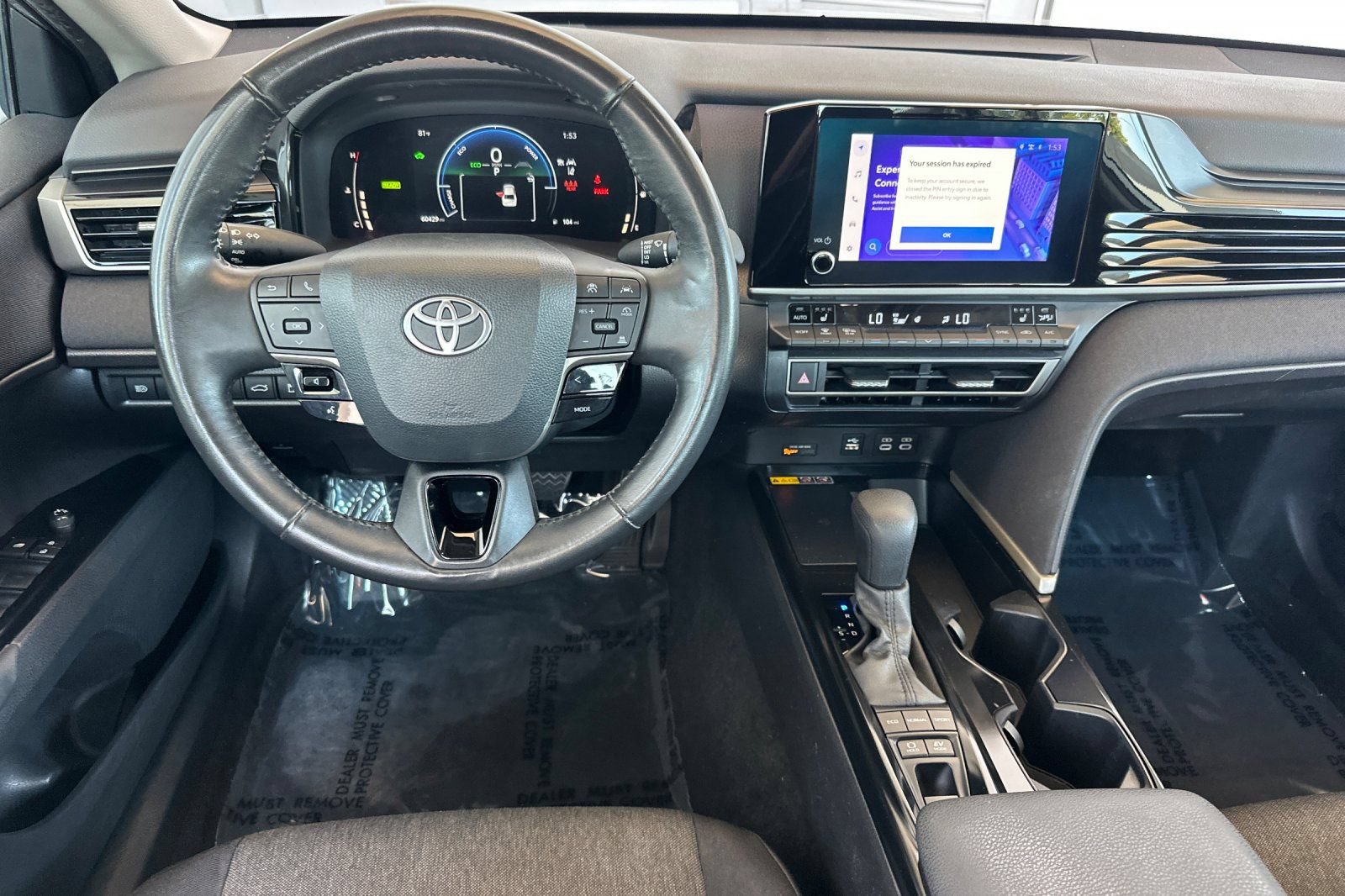 Used 2025 Toyota Camry LE AWD/4WD image 18
