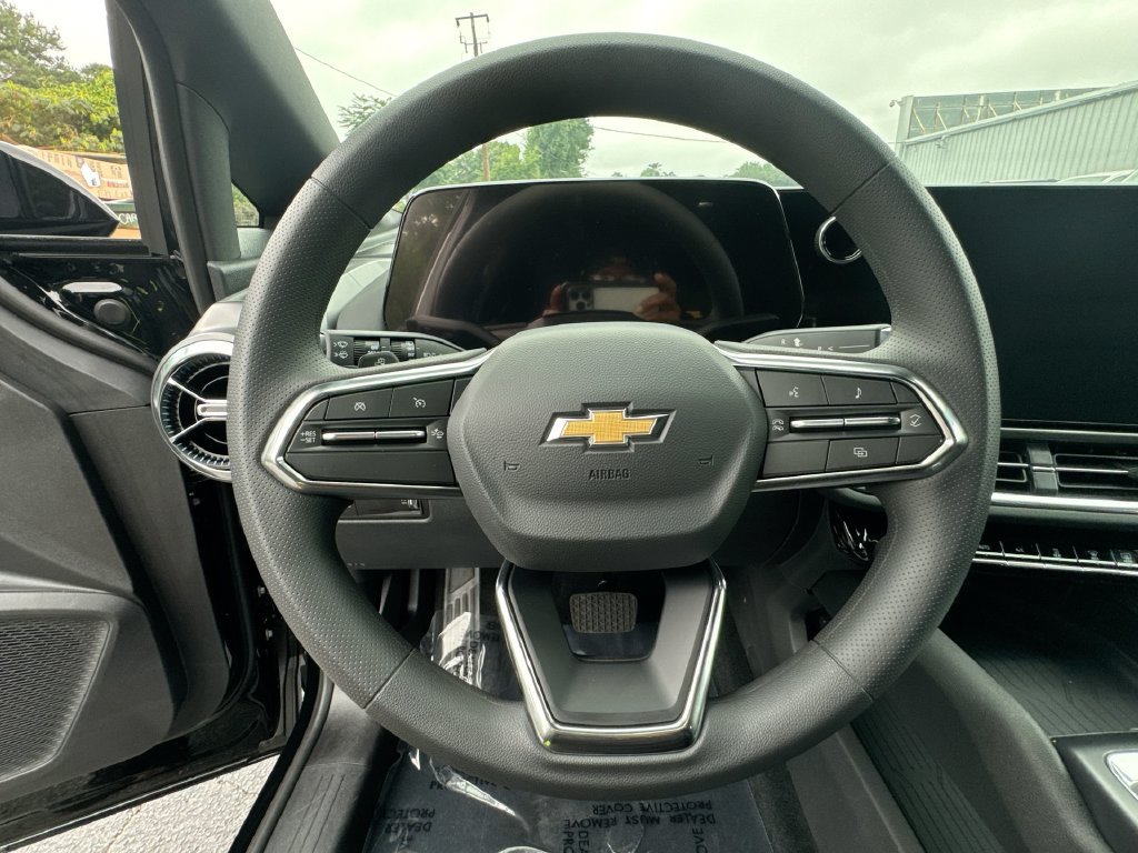New 2026 Chevrolet Equinox EV LT FWD image 16