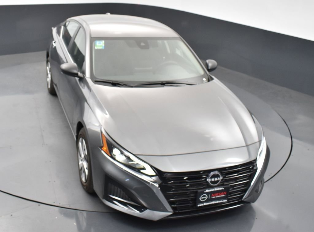 New 2025 Nissan Altima 2.5 S image 43