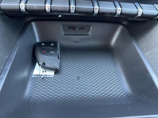 Used 2025 GMC Terrain Elevation image 30