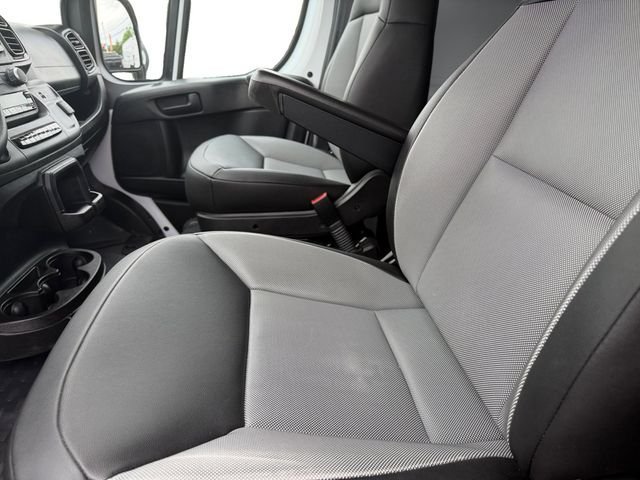 Used 2026 RAM ProMaster 2500 w/ Convenience Group FWD image 14