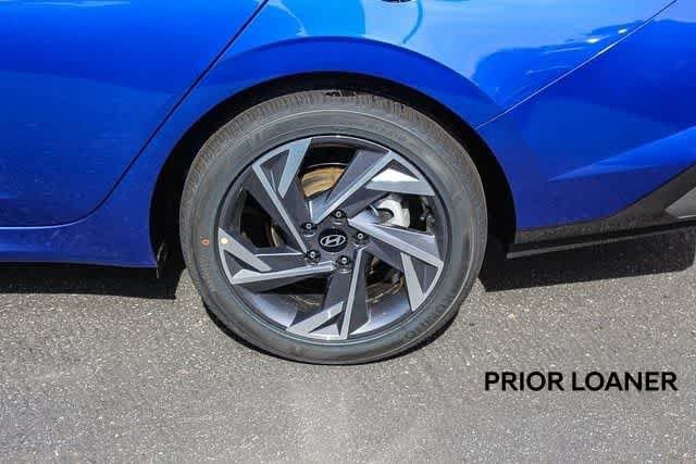 Certified 2025 Hyundai Elantra Sport FWD image 9