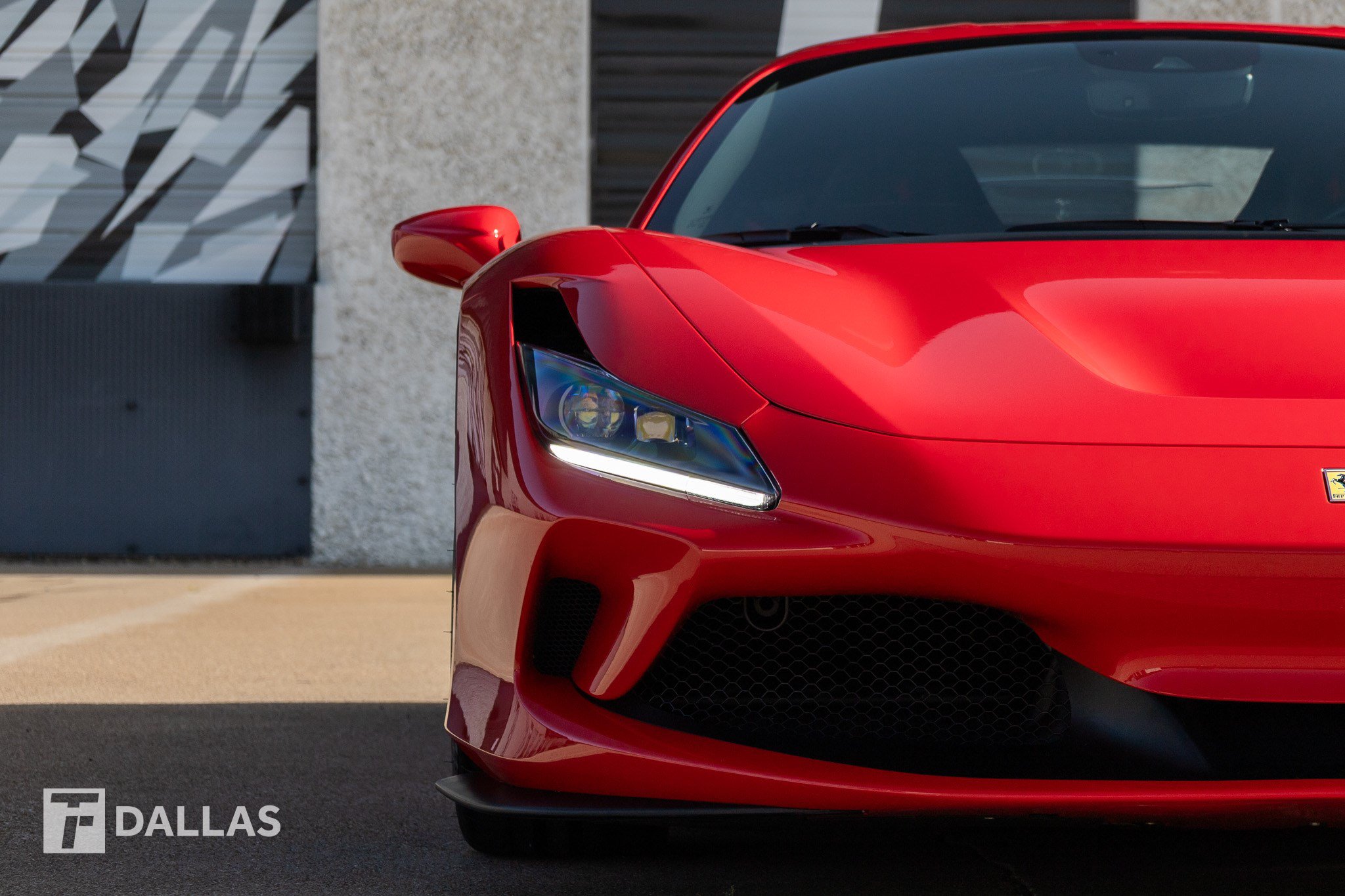 Used 2020 Ferrari F8 Tributo RWD image 4