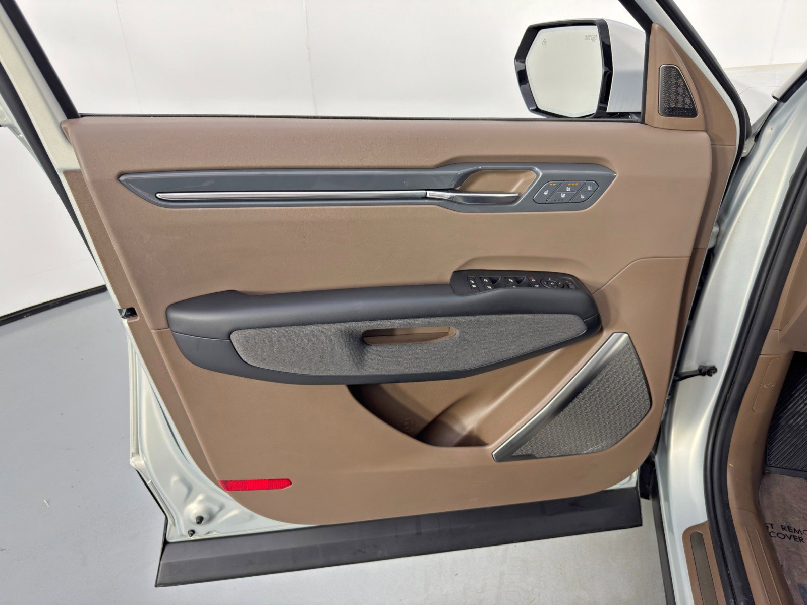 Used 2024 Kia EV9 Land image 45