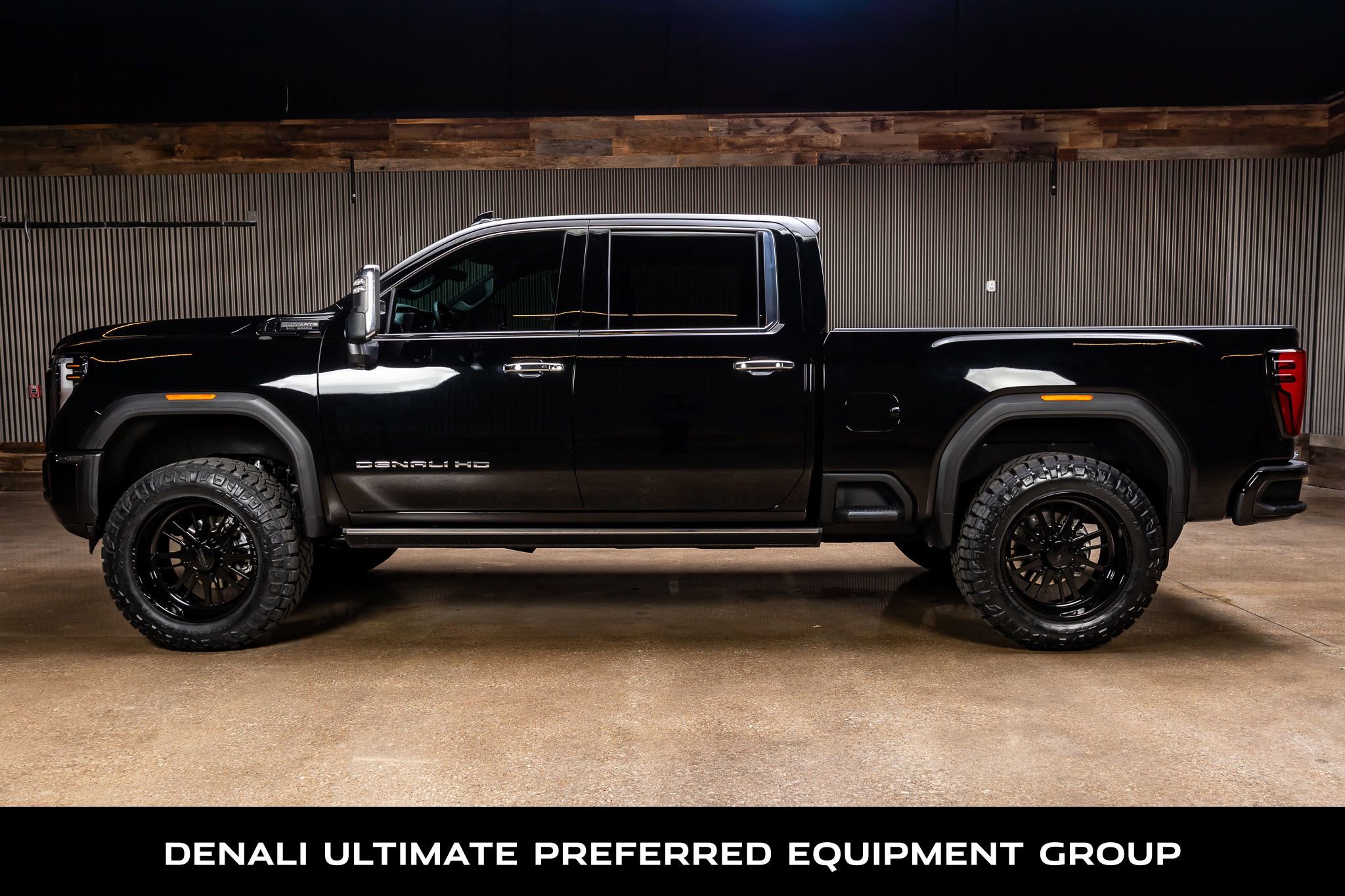 Used 2024 GMC Sierra 3500 Denali Ultimate image 6