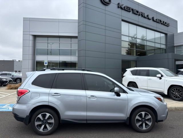 Used 2017 Subaru Forester 2.5i Limited w/ Protection Package #2 AWD/4WD image 2