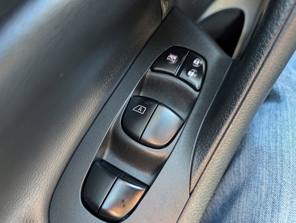 Used 2015 Nissan Altima 2.5 S w/ Sport Value Package FWD image 18
