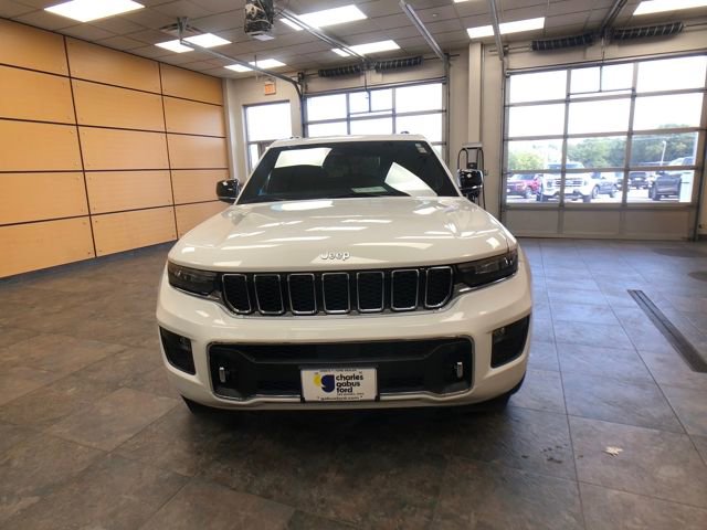 Used 2024 Jeep Grand Cherokee Overland w/ Luxury Tech Group IV image 2