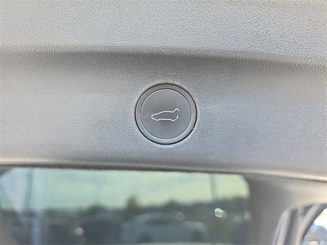 Used 2023 Tesla Model Y Long Range image 7