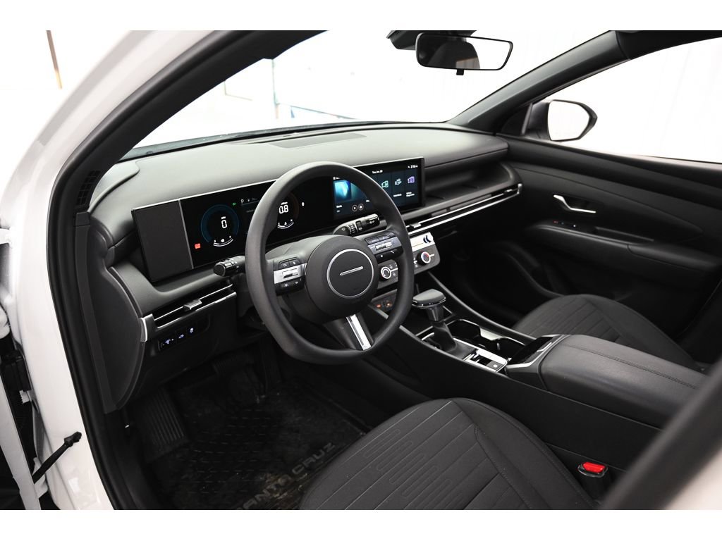 Used 2025 Hyundai Santa Cruz SE image 29