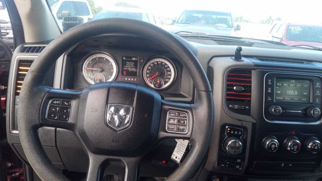 Used 2018 RAM 1500 Express w/ Express Value Package AWD/4WD image 12