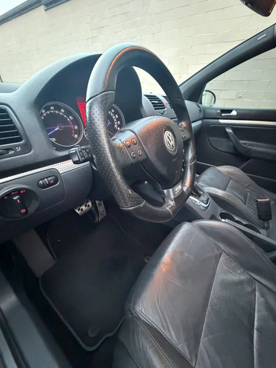 Used 2008 Volkswagen R32 AWD/4WD image 16
